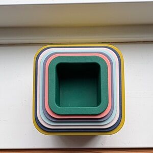 Bella Tunno- Stackable Silicone Square Nesting Bowls - Multicolor LIKE NEW
